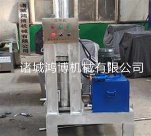100型液壓壓榨機(jī)整裝待發(fā)